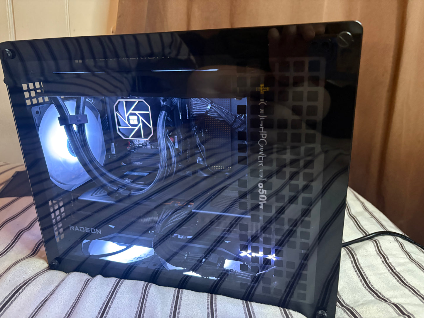 Compact Custom Gaming PC – 9070XT & 7800X3D – 4K Ready